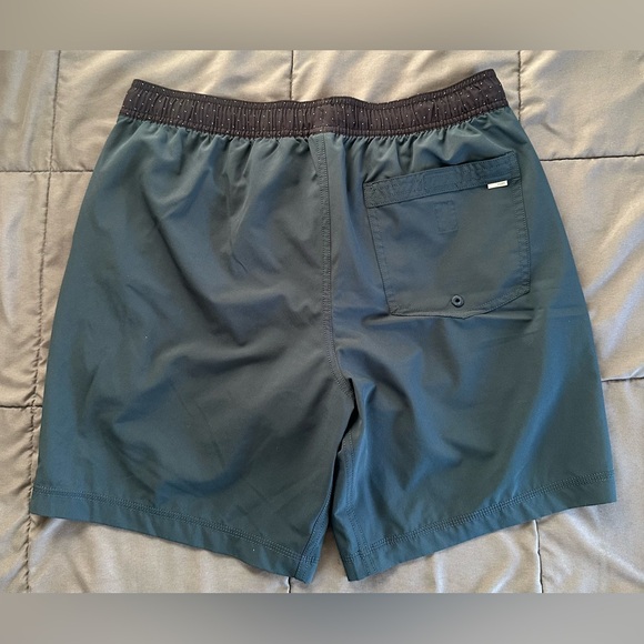 Brand new - never worn, washed once. Men’s medium: Vuori Kore Short. - Picture 2 of 4